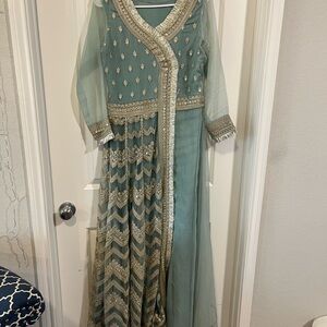 NWOT Pakistani Teal Anarkali Set